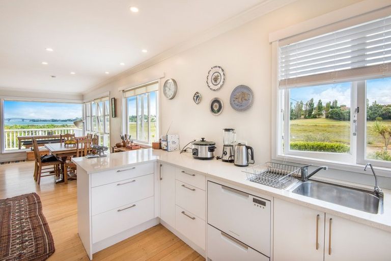 Photo of property in 55 Kawerau Avenue, Devonport, Auckland, 0624