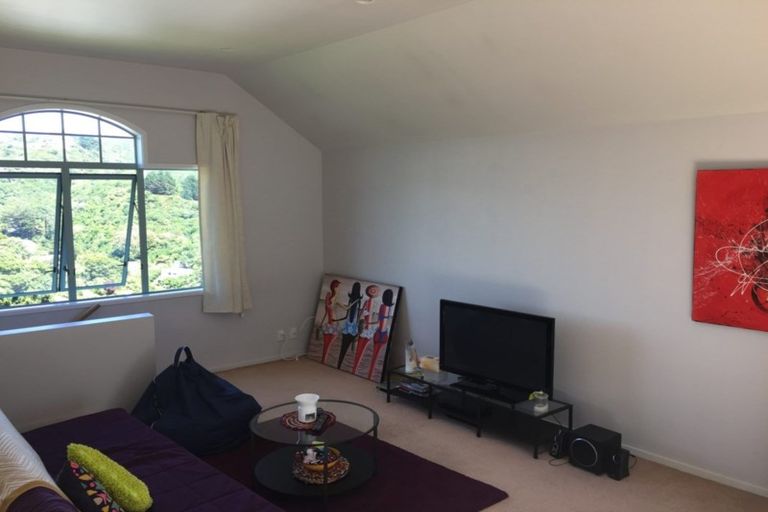 Photo of property in 7/93a Kelburn Parade, Kelburn, Wellington, 6012