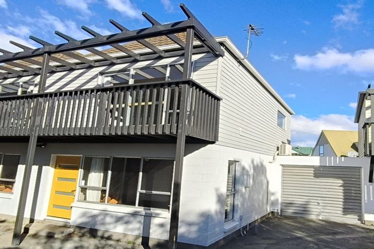 Photo of property in 3/129 Champion Street, Edgeware, Christchurch, 8013