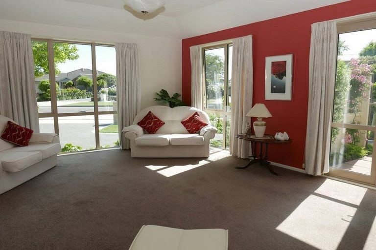 Photo of property in 5 Richard Seddon Drive, Northwood, Christchurch, 8051