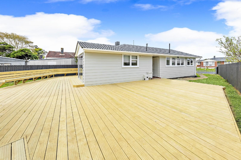 Photo of property in 7 Fairey Place, Mangere, Auckland, 2022