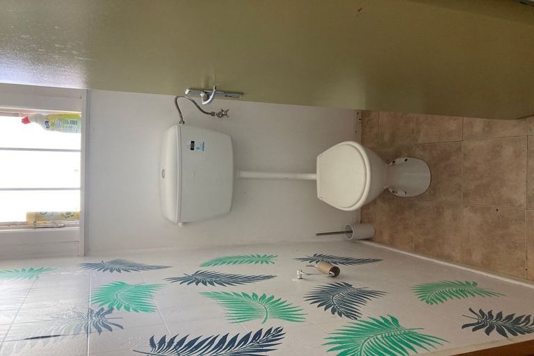 Photo of property in 16 Thompson Terrace, Manurewa, Auckland, 2102