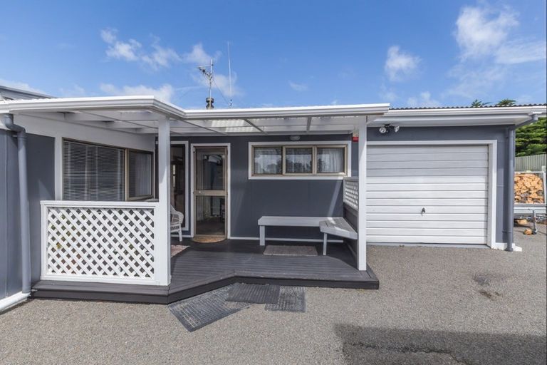 Photo of property in 5 Muapoko Street, Himatangi Beach, Foxton, 4891