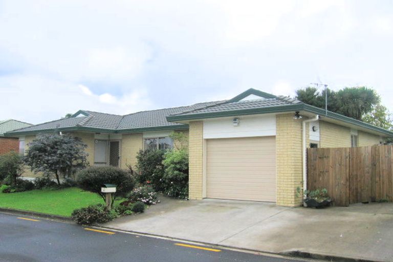 Photo of property in 3 Jelicich Court, Henderson, Auckland, 0612