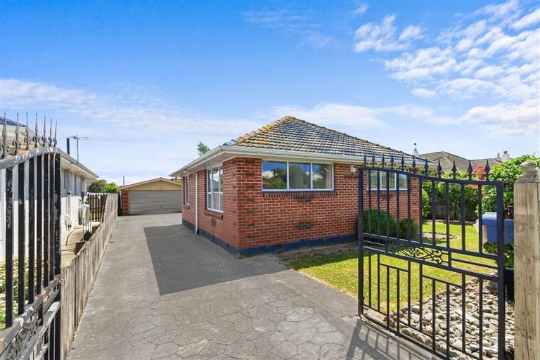 Photo of property in 9 Mcintyre Street, Shirley, Christchurch, 8013