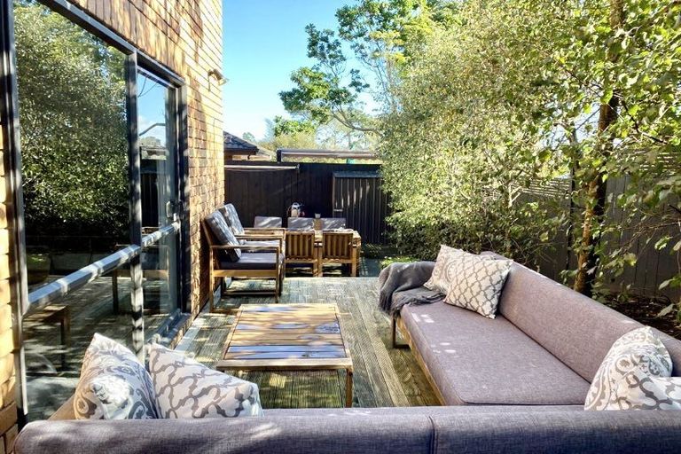 Photo of property in 17 Monte Cassino Place, Birkdale, Auckland, 0626