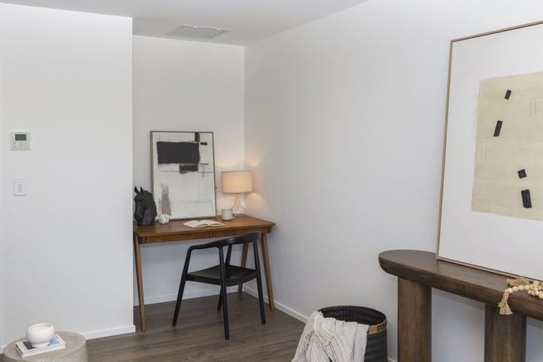 Photo of property in 104 Skibbereen Drive, Halswell, 8025