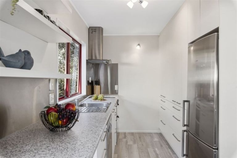 Photo of property in 2/18 Strid Road, Te Atatu South, Auckland, 0610