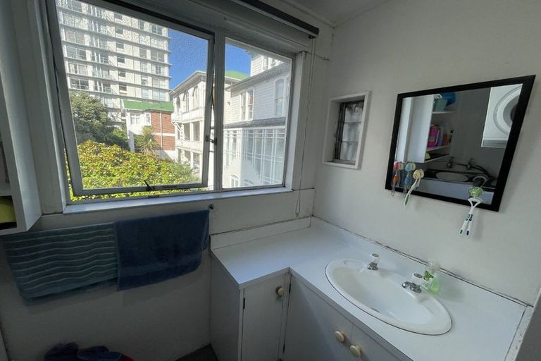 Photo of property in Adelphi Apartments, 183 The Terrace, Wellington Central, Wellington, 6011