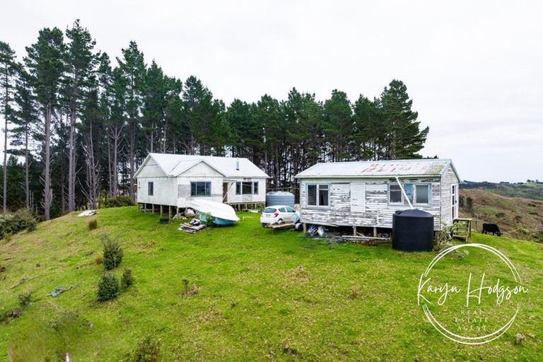 Photo of property in 623 Bickerstaffe Road, Maungaturoto, 0587