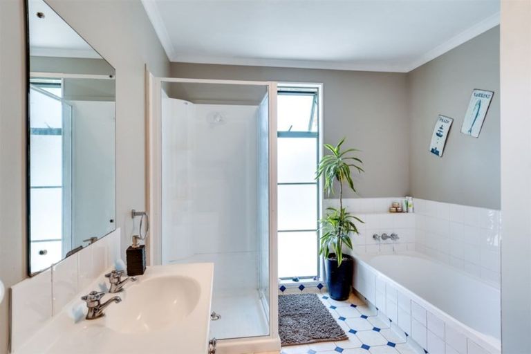 Photo of property in 48b Petane Road, Bay View, Napier, 4104