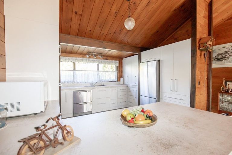 Photo of property in 2 Hale Place, Ngatea, 3503