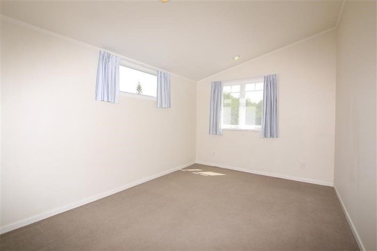Photo of property in 2a Roseberry Avenue, Birkenhead, Auckland, 0626
