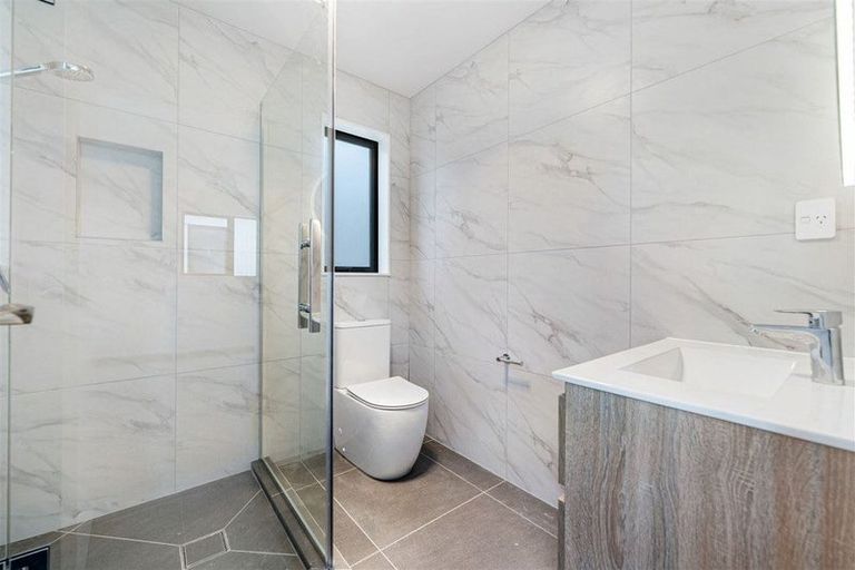 Photo of property in 5 Clara Road, Silverdale, 0932