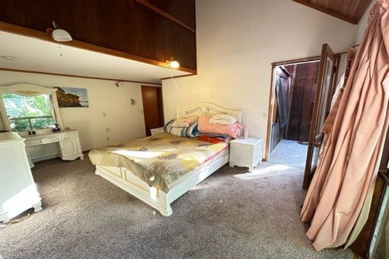 Photo of property in 48 Cheriton Road, Mellons Bay, Auckland, 2014