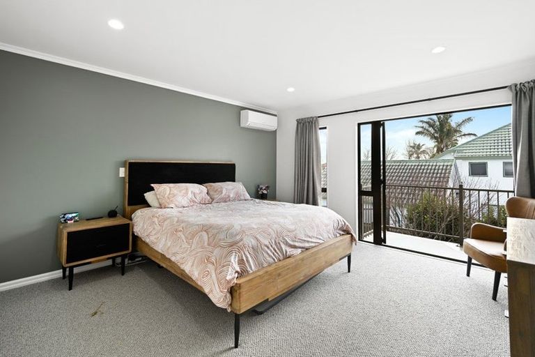 Photo of property in 21 Nielsen Gardens, Rototuna, Hamilton, 3210