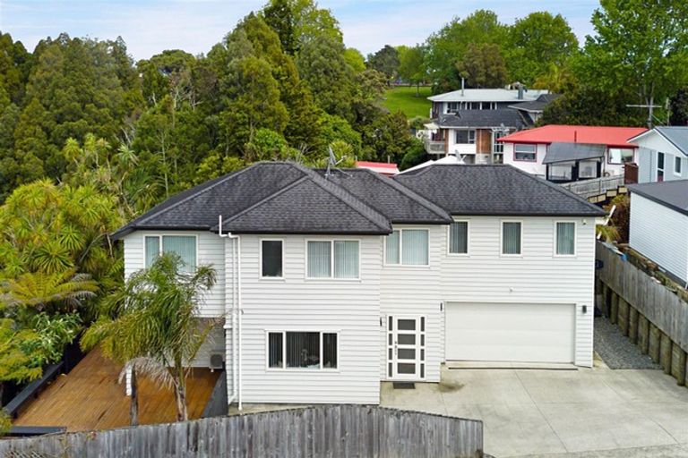 Photo of property in 30a Seaview Road, Glenfield, Auckland, 0629