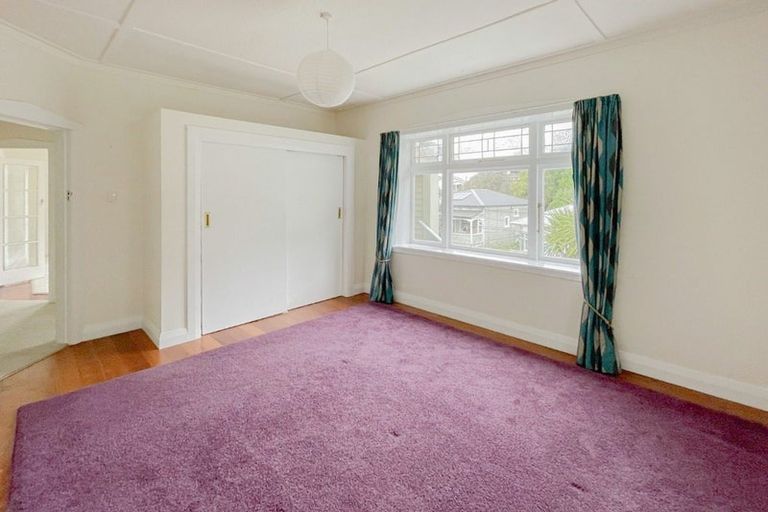 Photo of property in 38 Ribble Street, Island Bay, Wellington, 6023