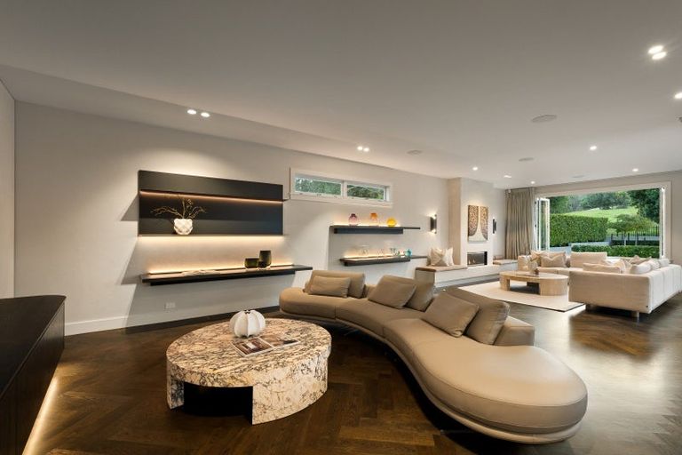 Photo of property in 39 Maungakiekie Avenue, Greenlane, Auckland, 1051