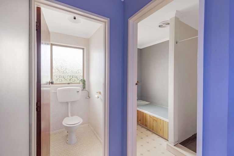 Photo of property in 71 Kaimanawa Street, Kelvin Grove, Palmerston North, 4414