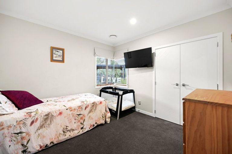 Photo of property in 22 Gibbston Close, Huntington, Hamilton, 3210