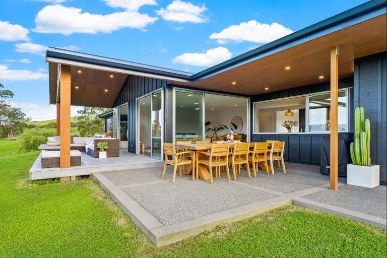 Photo of property in 113 Takatu Road, Tawharanui Peninsula, Warkworth, 0986