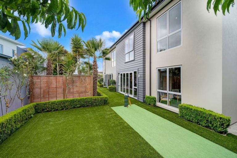 Photo of property in 83 Aston Drive, Waimairi Beach, Christchurch, 8083
