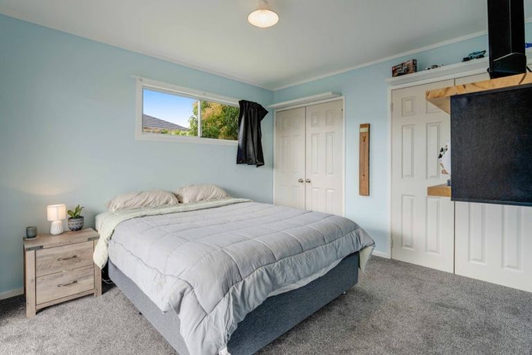 Photo of property in 2/56 Greenhaven Avenue, Opaheke, Papakura, 2113