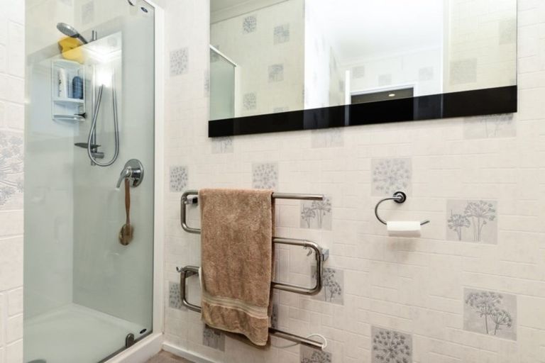 Photo of property in 3 Surrey Lane, Glenview, Hamilton, 3206