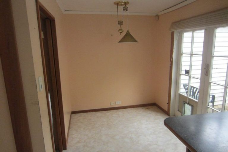 Photo of property in 62 Paremata Crescent, Paremata, Porirua, 5024