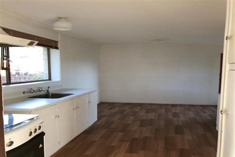 Photo of property in 2/18 Miro Road, Mangere Bridge, Auckland, 2022