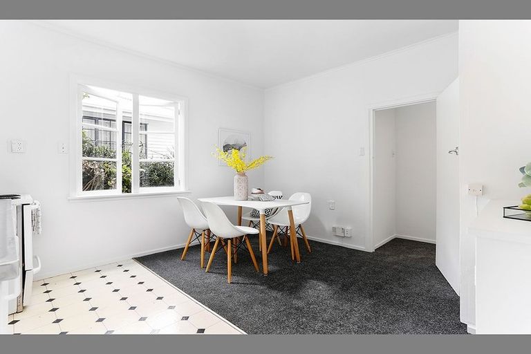 Photo of property in 34 Meadow Street, Mount Wellington, Auckland, 1062