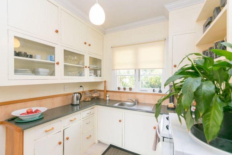 Photo of property in 13 Tupoki Street, Glen Avon, New Plymouth, 4312
