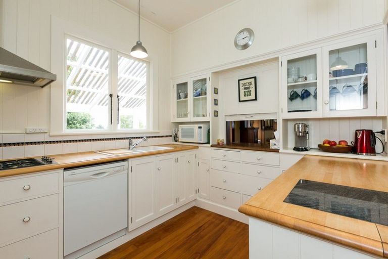 Photo of property in 38 Selwyn Road, Havelock North, 4130