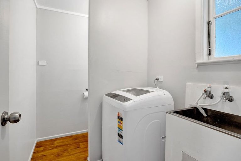 Photo of property in 59 Wallscourt Place, Normanby, Hawera, 4614