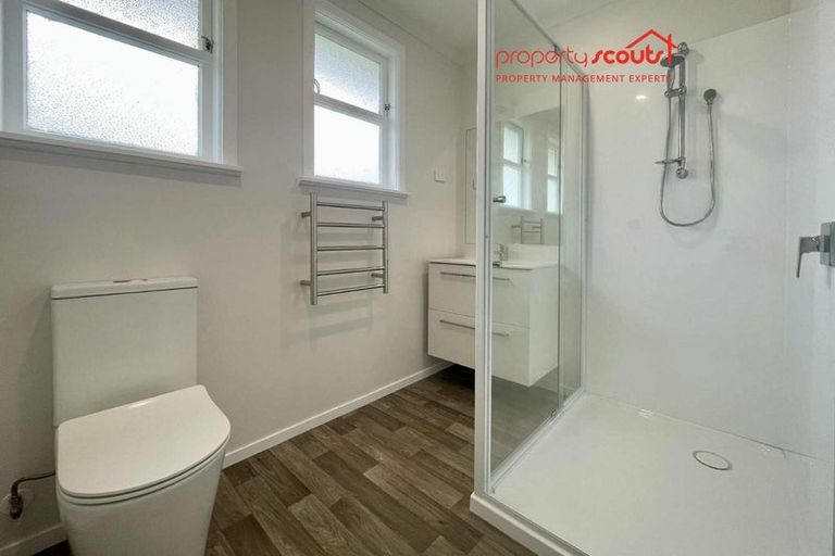 Photo of property in 21 Miro Street, Merrilands, New Plymouth, 4312