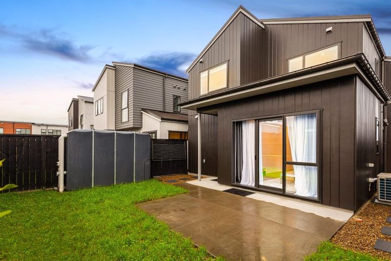 Photo of property in 9 Jagoda Road, Westgate, Auckland, 0614