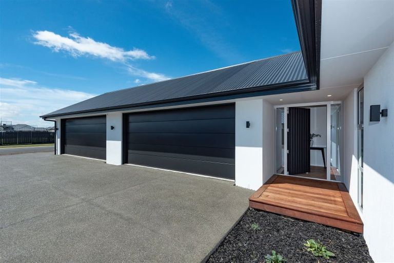 Photo of property in 3 Texel Crescent, West Melton, 7618