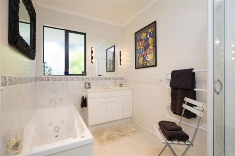 Photo of property in 6 Windleborn Place, Richmond, 7020