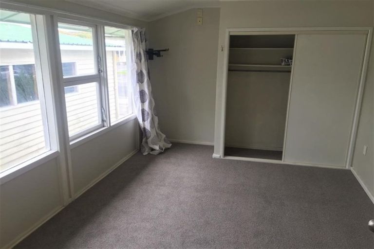Photo of property in 28 Wycliffe Street, Onekawa, Napier, 4110
