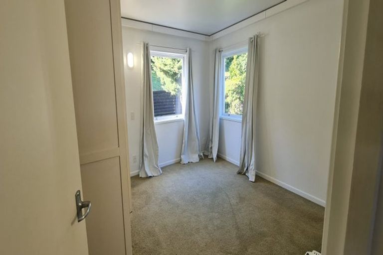 Photo of property in 11 Shortland Place, Havelock North, 4130