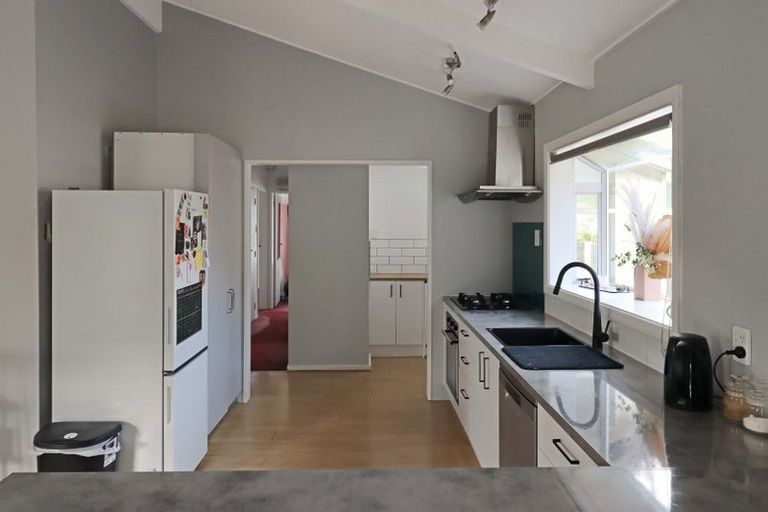 Photo of property in 29 Newburn Grove, Wainuiomata, Lower Hutt, 5014