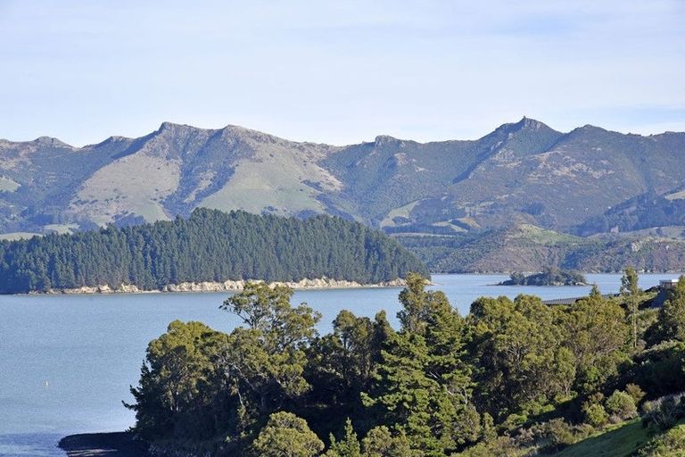 Photo of property in 2 Te Wharau Lane, Charteris Bay, Governors Bay, 8971