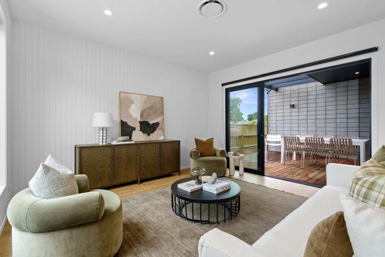 Photo of property in 19 Kelly Road, Riverhead, 0820