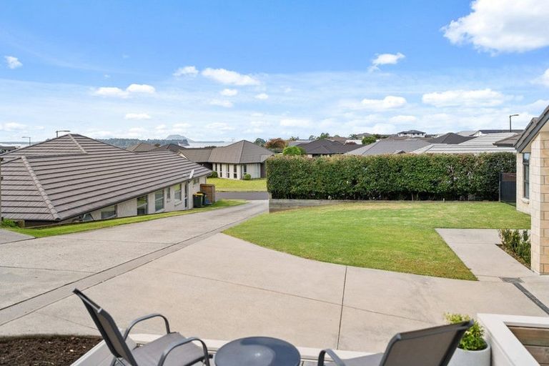 Photo of property in 3 Lakeside Terrace, Omokoroa, 3114