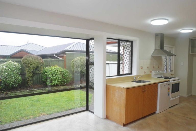 Photo of property in 1/224 Harewood Road, Bishopdale, Christchurch, 8053