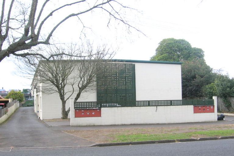Photo of property in 13/14 Hardley Street, Whitiora, Hamilton, 3200