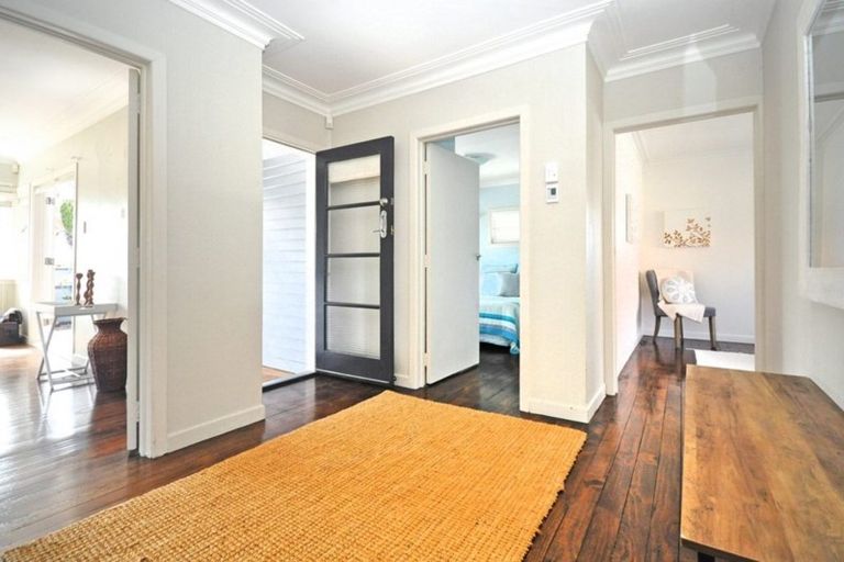 Photo of property in 40 Centreway Road, Orewa, 0931