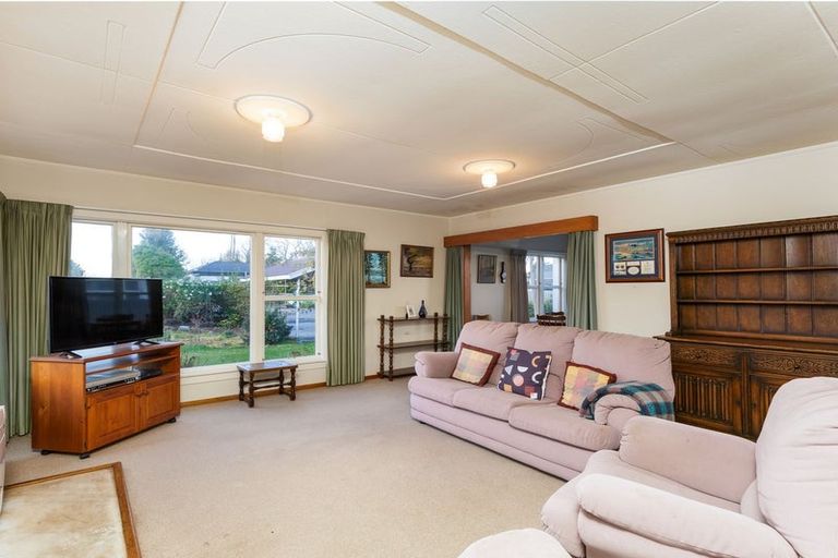 Photo of property in 27 Coronation Street, Waimate, 7924