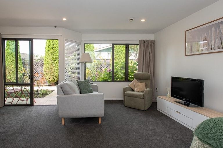 Photo of property in 2/71c Middleton Road, Upper Riccarton, Christchurch, 8041